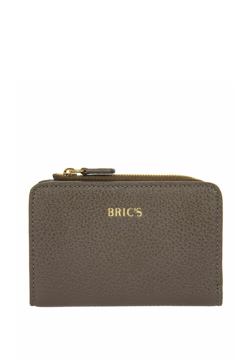 Portefeuille en cuir olive texturé avec un logo BRIC'S en or, doté d'une fermeture éclair et d'un design minimaliste.
