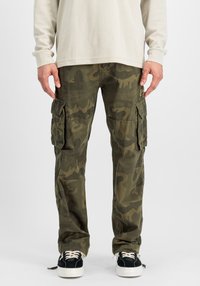 Cargo broeken in camouflagepatroon, gemaakt van katoen, met meerdere zijzakken, rechte snit en voorzien van een taille met trekkoord.