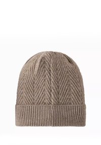Gorro de punto beige con un patrón de espiga y un puño acanalado. Textura suave, parte superior redondeada y diseño ligero para mayor comodidad.