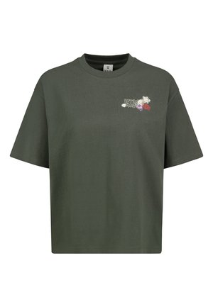 Dunkelgrünes kurzärmeliges Cropped-T-Shirt mit kleinem mehrfarbigem Blumen- und Textdesign auf der linken Brustseite.