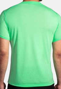 Brooks DISTANCE 3.0 - Camiseta deportiva - hyper green brooks trail