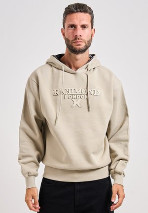 Felpa con cappuccio beige con logo frontale "RICHMOND LONDON", polsini e orlo a costine. Realizzata in tessuto morbido, presenta cordini e una tasca a marsupio.