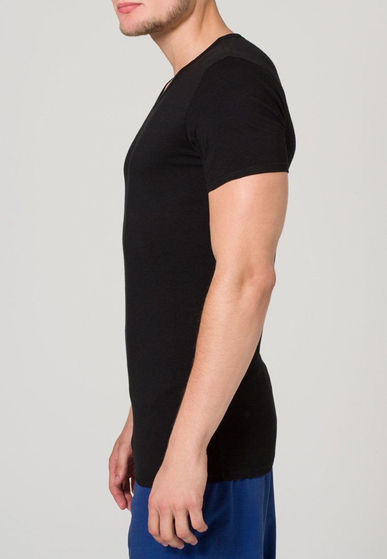 under armor cargo shorts