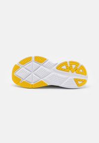 Saucony GUIDE 17 - Katujuoksukengät - white/fern