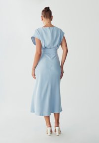 WILLA ANDI MIDI - Kasdienė suknelė - icy blue