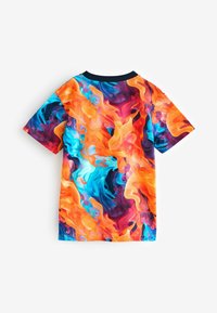 Next ALL OVER SHORT SLEEVE STANDARD - T-Shirt print - multi flames