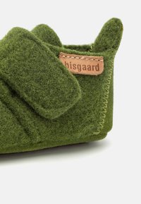Bisgaard BABY UNISEX - Παντόφλες - khaki