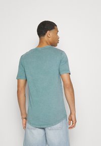 Lee SHAPED TEE - Jednoduché tričko - eden
