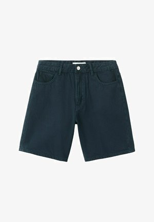 Tmavomodré rifľové šortky s predným gombíkom, pútkami na opasok a piatimi vreckami na bielom pozadí.