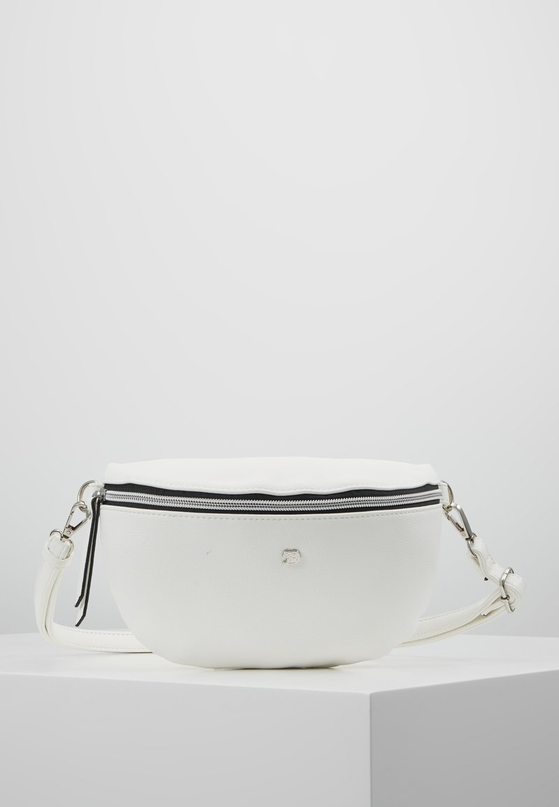 Geantă albă tip crossbody din material sintetic texturat. Dispune de un închidere cu fermoar cu un detaliu negru, curea ajustabilă și un accent cu logo argintiu.
