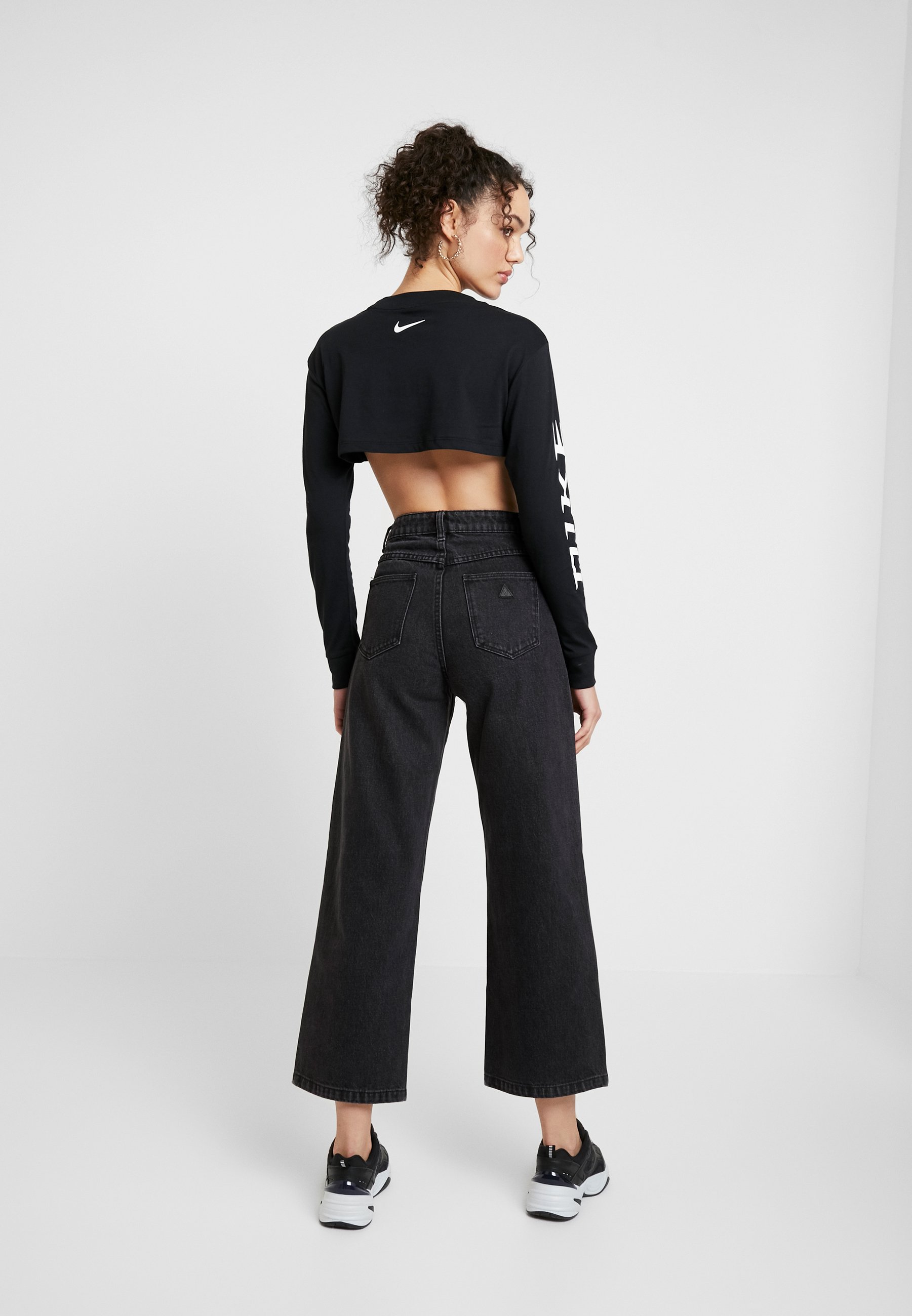 abrand a street aline graphite