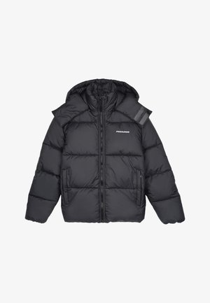 Chaqueta acolchada negra con capucha, que cuenta con un cierre frontal, dos bolsillos laterales y un pequeño logo en el pecho. Diseño texturizado y acolchado.