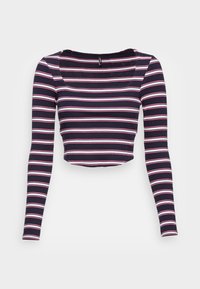 Top cropped de manga longa em azul marinho com riscas horizontais brancas e rosas. Apresenta um decote quadrado e textura ribada.