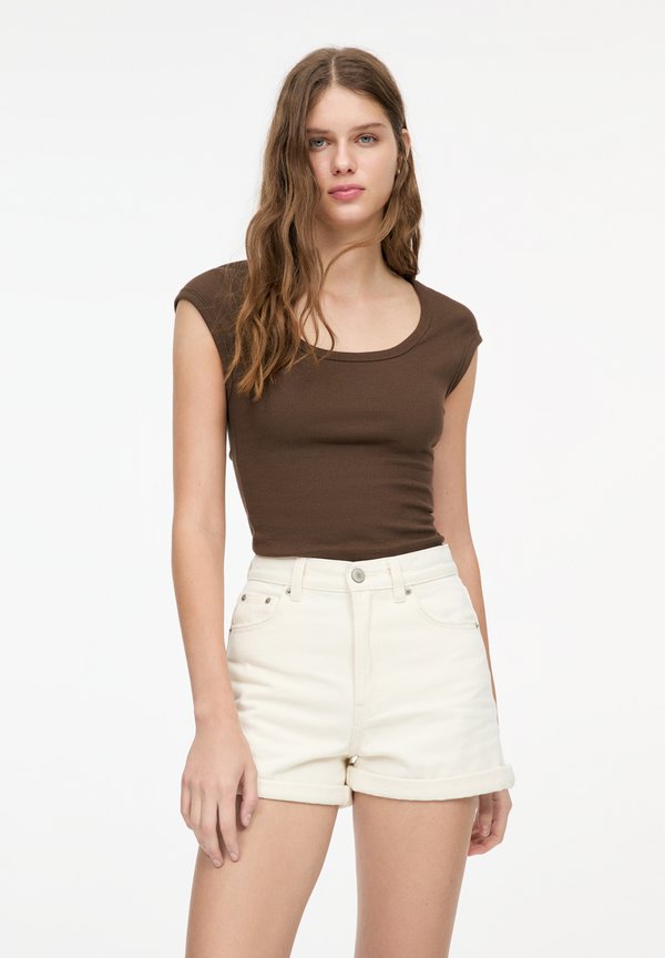 TURN-UP - Jeans Shorts - beige