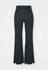 JAIPUR FLARE PANTS - Pantalon de survêtement - forest