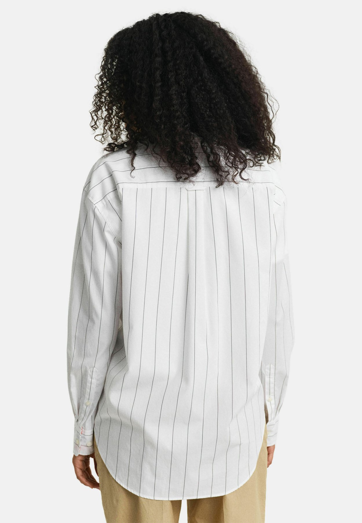 STRIPED CONTRAST
