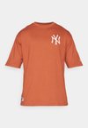 MLB NEW YORK YANKEES WORLD SERIES TEE - Equipación de clubes - brown