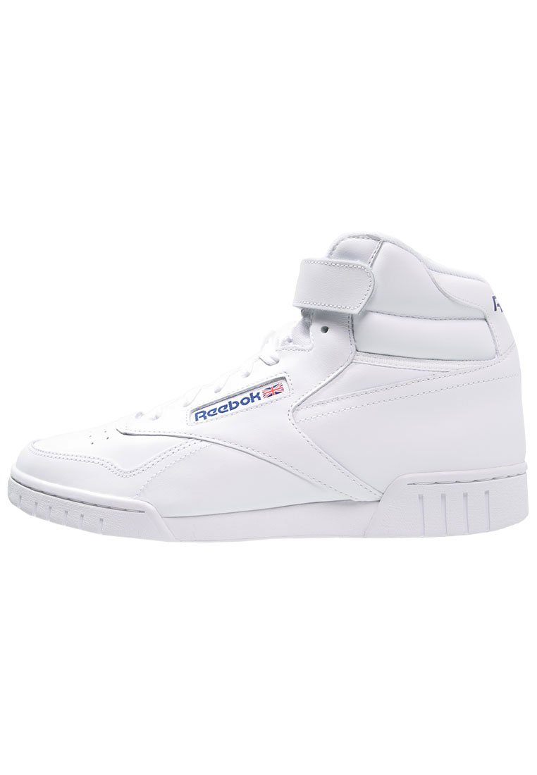 Baskets blanches montantes en cuir avec un col rembourré, devant à lacets et bande Velcro. Présente des accents de logo bleu.