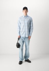 GANT CHECK SHIRT - Marškiniai - fresh blue