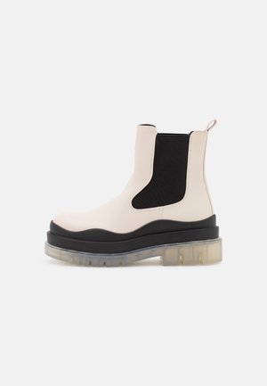 Plateaustiefelette - off-white