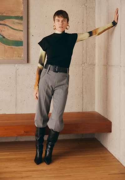 Tiger of Sweden ALITTA - Paprasti marškinėliai - black