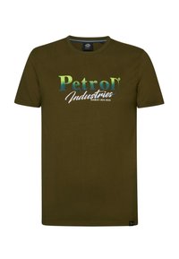 Olivově zelené bavlněné tričko s gradientním potiskem "PetroD Industries" ve modro-zelených odstínech. Krátké rukávy a kulatý výstřih.