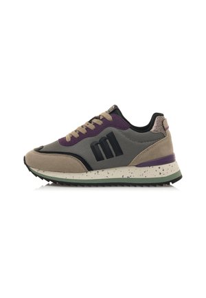 Baskets à lacets avec une tige en maille noire et des accents en daim taupe, des superpositions violettes et une semelle intermédiaire mouchetée avec des détails verts.