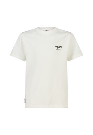 Wit T-shirt met korte mouwen en ronde hals, kleine zwarte tekst "New York City" op de linkerborst en een klein labeltje bij de onderzoom.