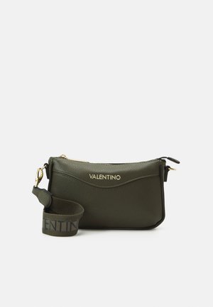 Kleine schoudertas van olijfgroen Valentino-leer met gouden ritssluiting en afneembare, geborduurde stoffen band.