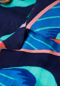 Non sélectionné, navy paradise