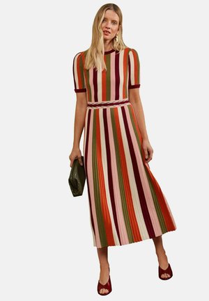 Love & Roses, STRIPED SHORT SLEEVE KNITTED MIDI DRESS - Jumper dress - multicoloured