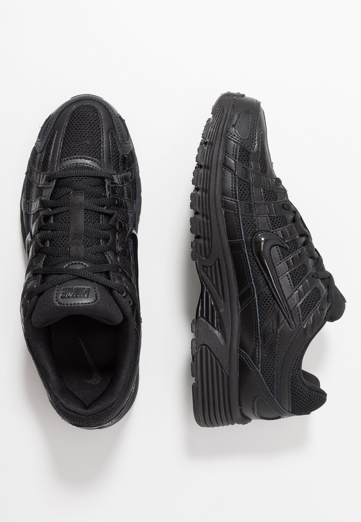 Nike 黒 スニーカー p6000 25cm Nike 黒 スニーカー p6000 25cm Nike P-6000 スニーカー