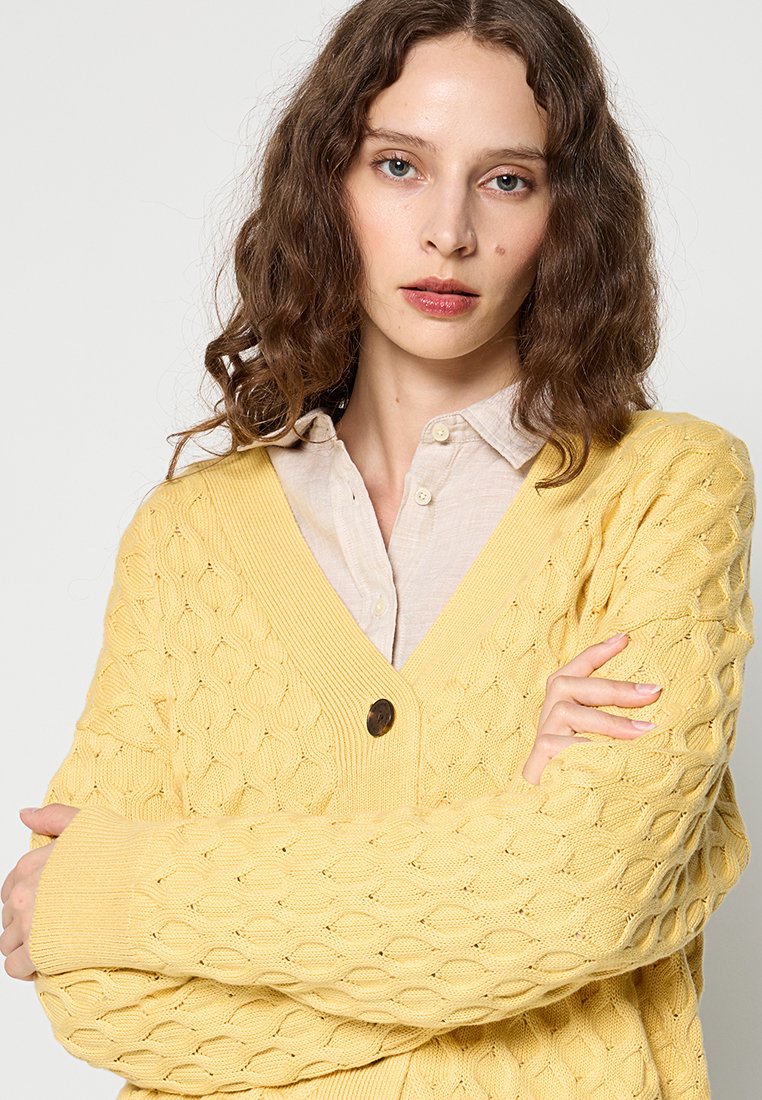 Strickjacke