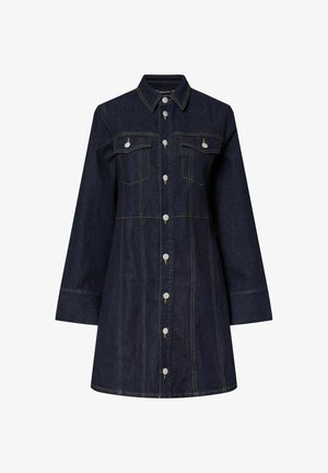 Tumši zili džinsu kleita ar garām piedurknēm, pogām priekšā, divām krūšu kabatām ar atloku un kontrastējošu oranžu dūrienu.