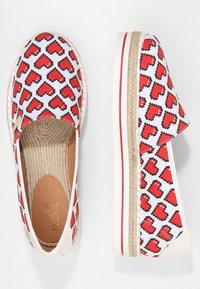 Love Moschino Espadrilles - white