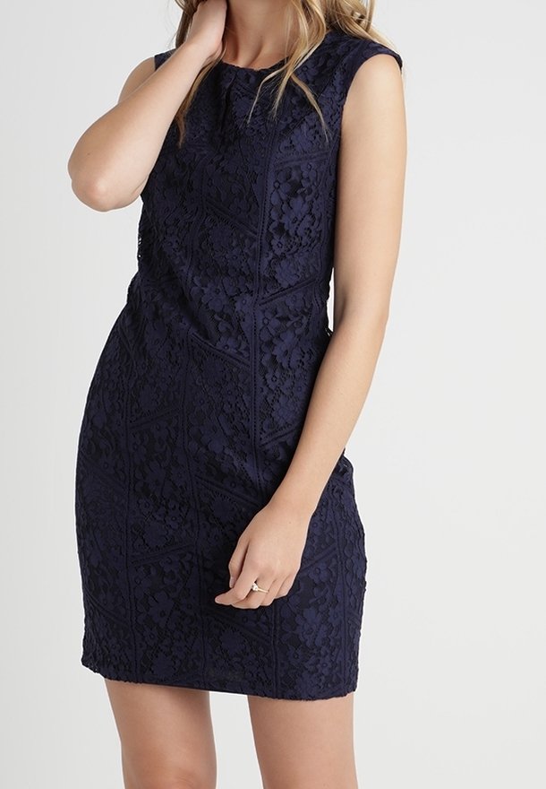 Wallis Sukienka etui