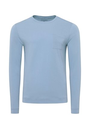 Ljusblå långärmad tröja med rundad halsringning, bröstficka och subtil logoband längs axelsömmarna, storlek medium.
