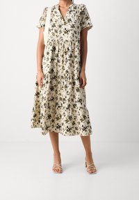 Lollys Laundry Vapaa-ajan mekko - off-white
