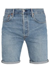 Světle modré riflové šortky s ohrnutými lemy, pět kapes, zapínání na knoflík a kontrastní švy.