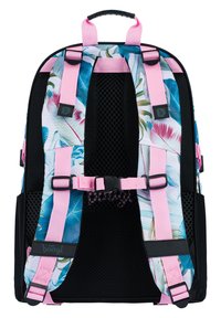 Batoh s květinovým vzorem v modré a růžové barvě, s prodyšným zadním panelem, nastavitelnými popruhy a černými akcenty. Obsahuje horní rukojeť.
