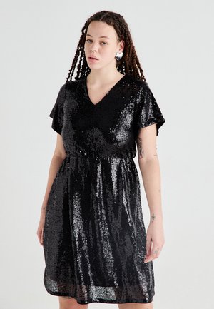 VMCKAJE SHORT DRESS - Koktailové šaty/večierkové šaty - black