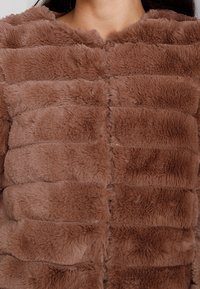 Vero Moda Giacca invernale - brown