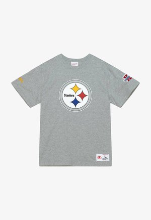 T-shirt en coton gris avec un logo circulaire des Steelers en noir, jaune, rouge et bleu. Comprend des lettres jaunes sur la manche et une étiquette à l'ourlet.