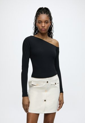ONLY, ONLGLAMOUR ONE SHOULDER TOP - Μπλούζα με μακριά μανίκια - black