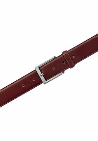 Cintura in pelle marrone con un fibbia in metallo argentato, caratterizzata da cuciture visibili e diversi fori per la regolazione. Texture liscia, design classico.