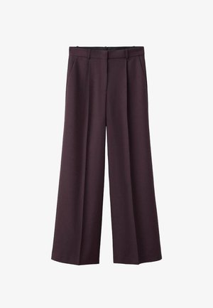 Wijde broekspijpen in donkerpaars, gemaakt van gestructureerde stof. Voorzien van steekzakken aan de voorkant, een platte tailleband en plooien voor extra detail.