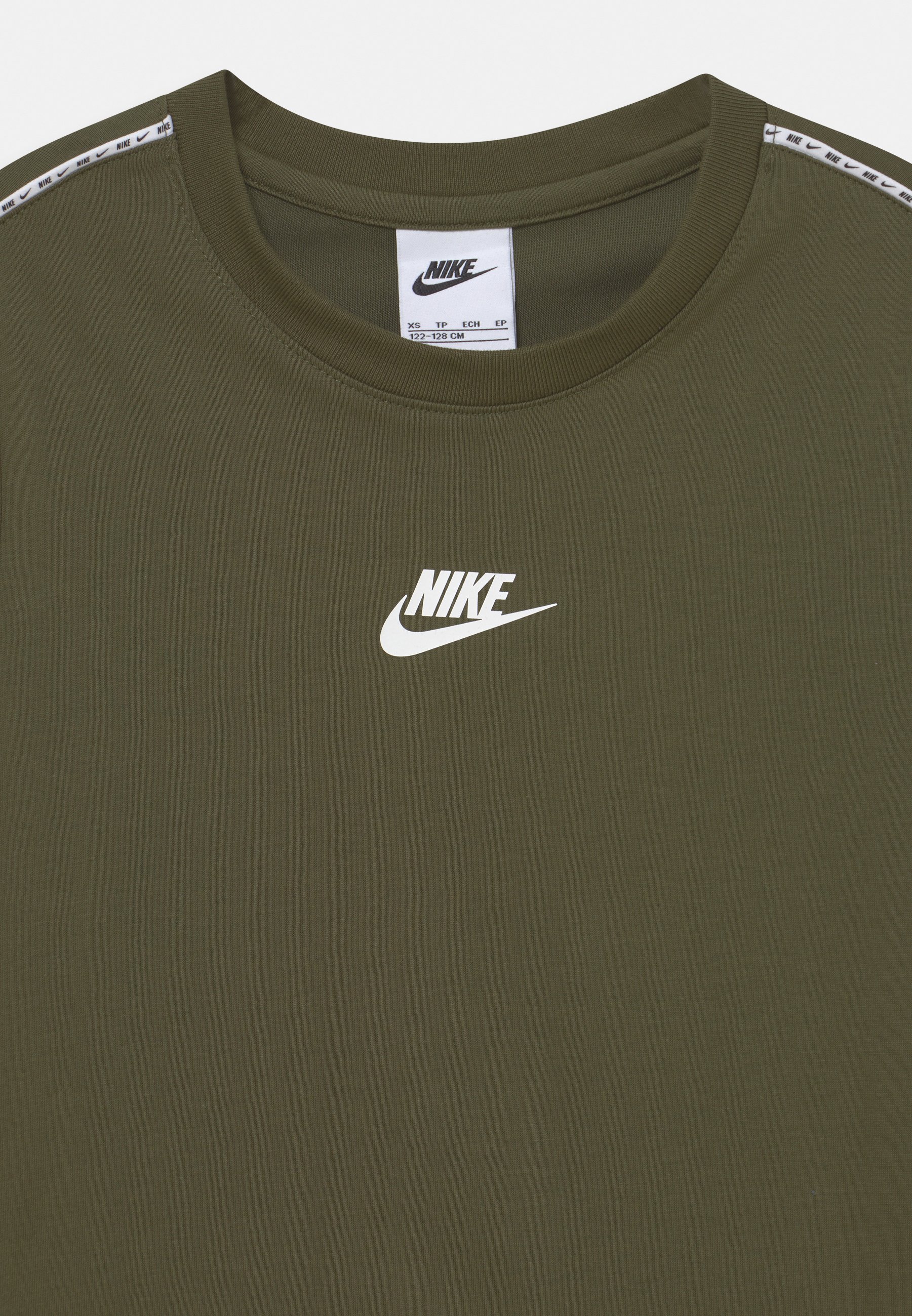 nike dri fit wild run
