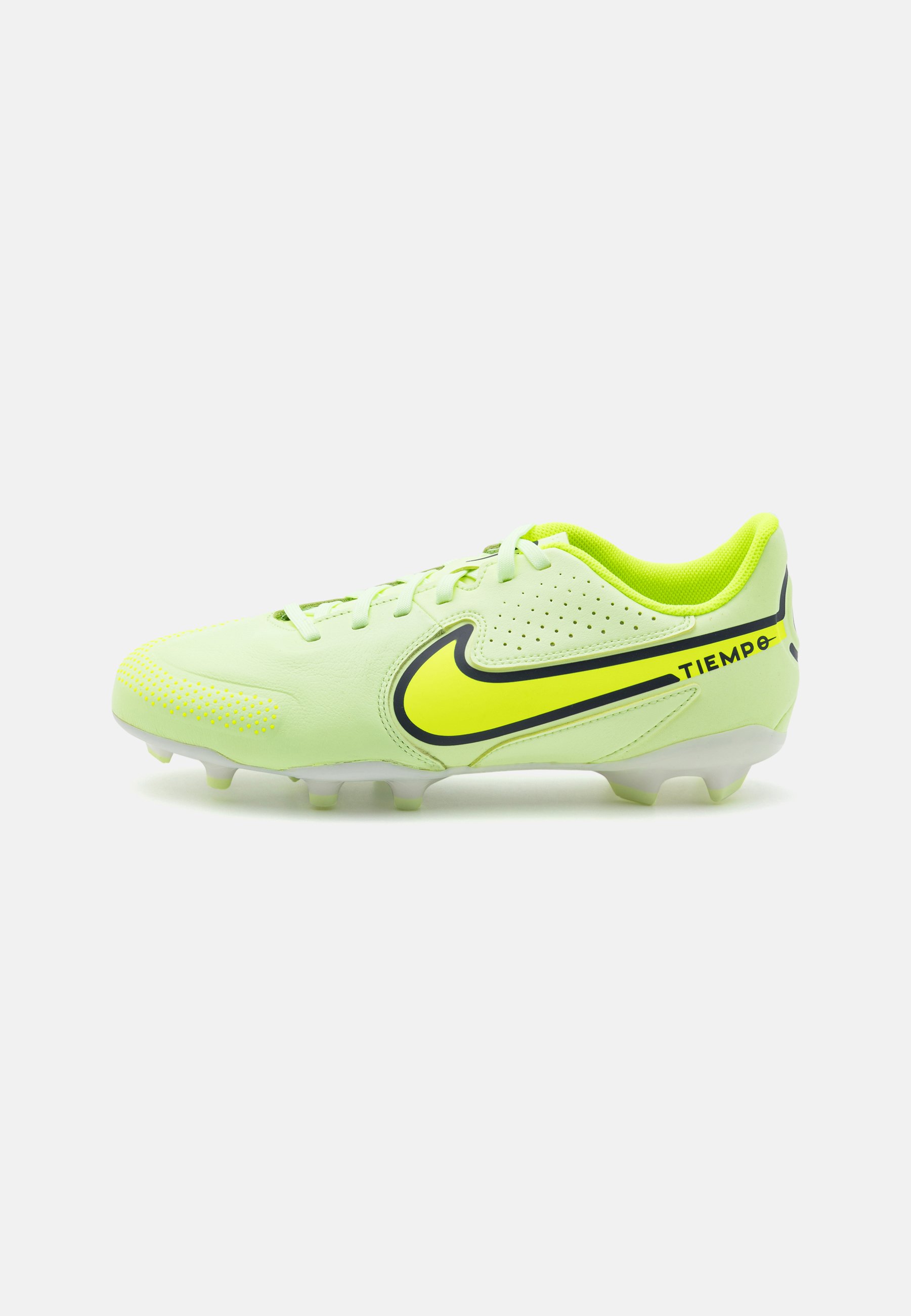 kunststof noppen nike
