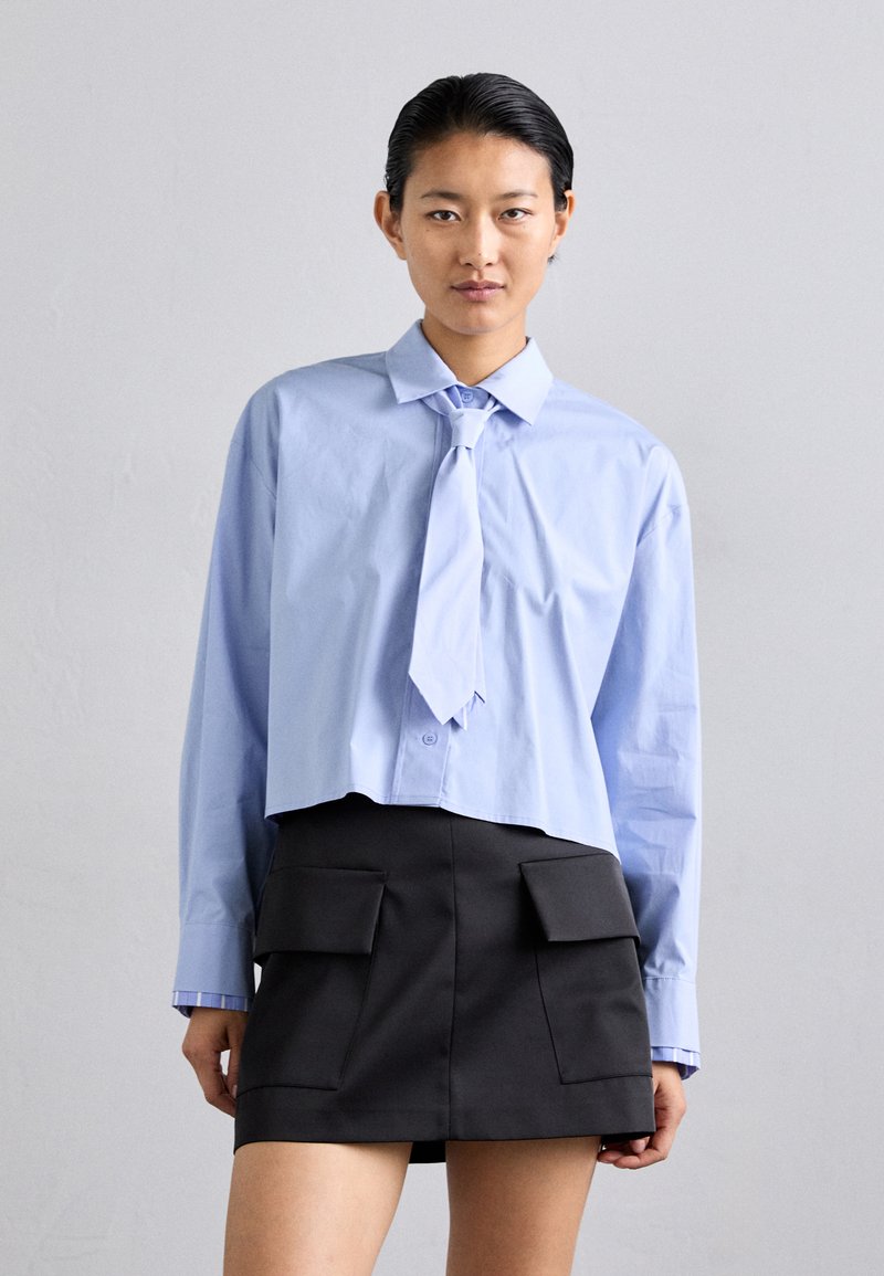 Maje CEVATTE SET - Hemdbluse - bleu