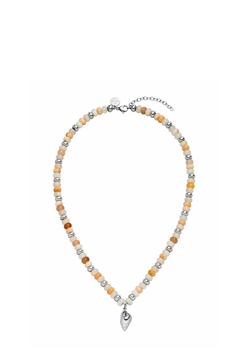 Perlenkette mit abwechselnd angeordneten hellen und metallischen Perlen, einem silbernen Muschelanhänger und einem Karabinerverschluss.